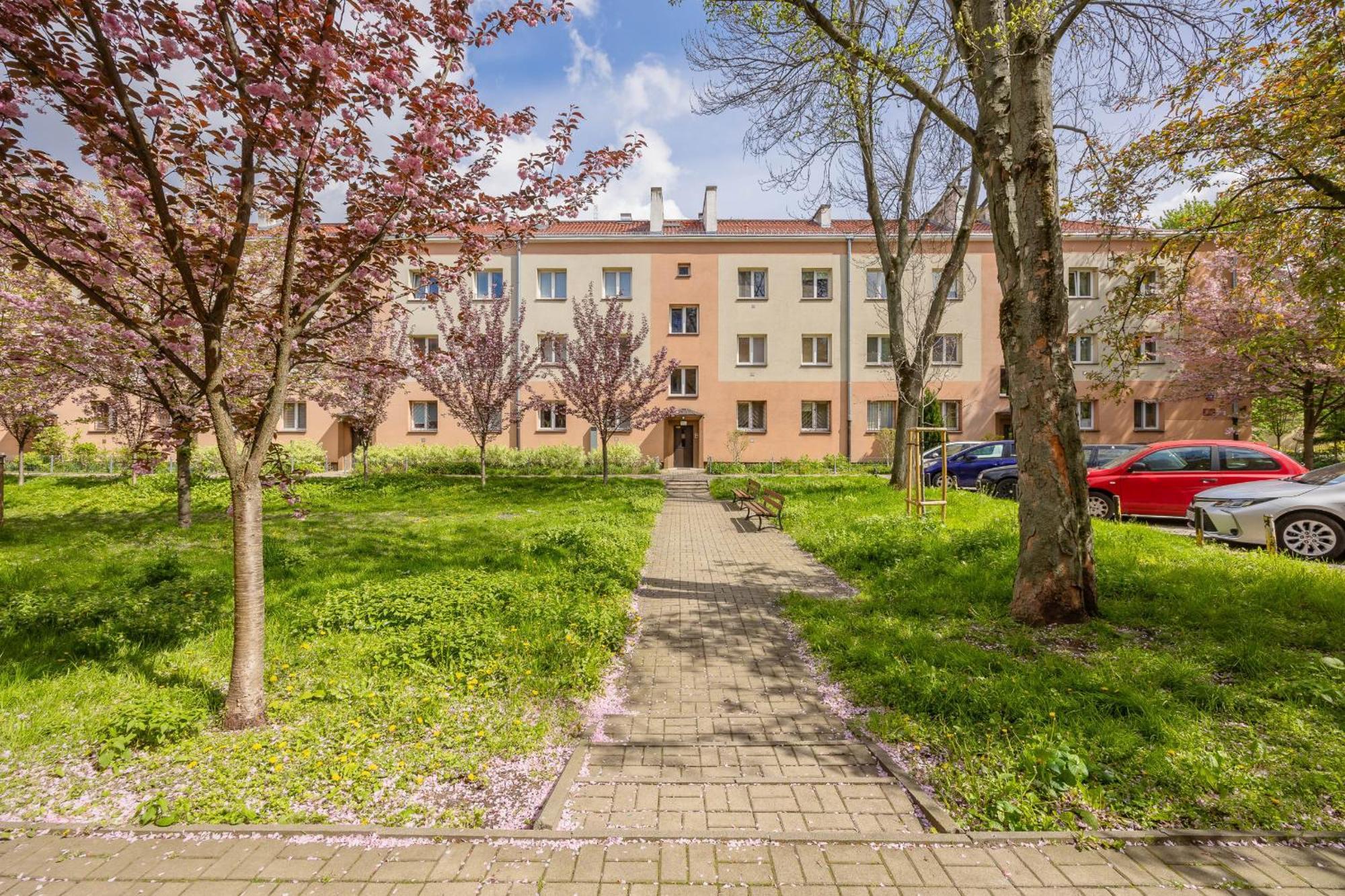 Spacious Apartment For 6 People Near The Old Town By Noclegi Renters Varsovia Exterior foto
